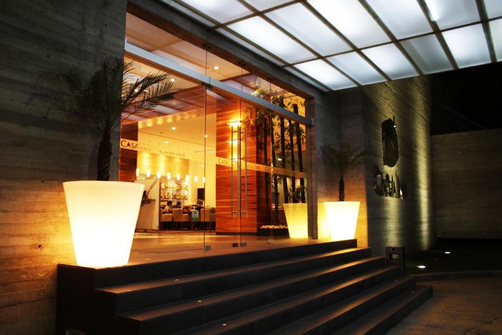 Casa Inn Premium Hotel Queretaro Miranda Extérieur photo Entrance to the hotel
